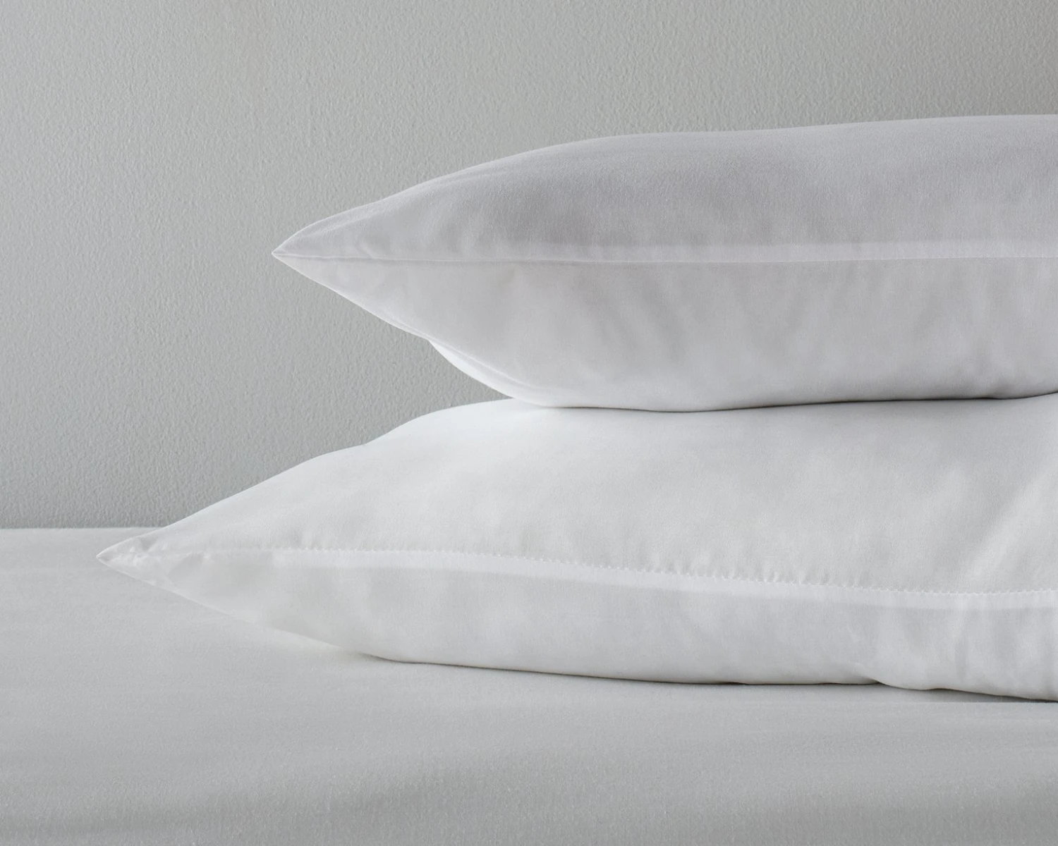 Habitat Anti-Allergy Firm Pillow - 2 Pack 2 Habitat Anti-Allergy Firm Pillow - 2 Pack - Image 2