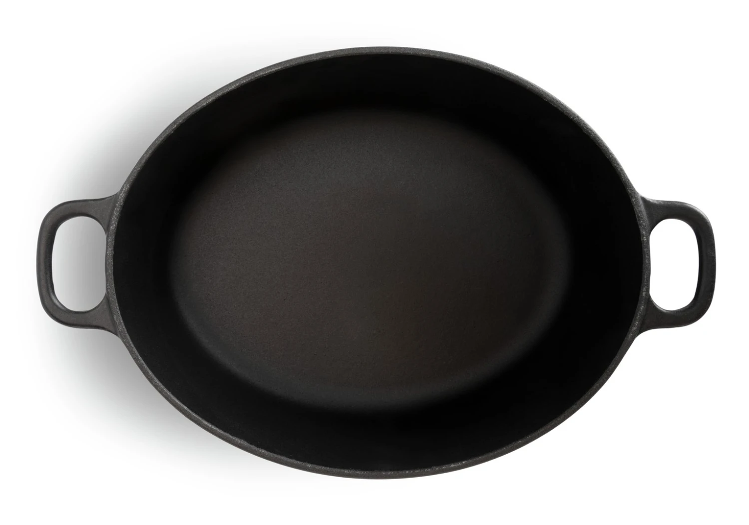 Habitat 4.7 Litre Oval Cast Iron Casserole Dish - Black 3 Habitat 4.7 Litre Oval Cast Iron Casserole Dish - Black - Image 3