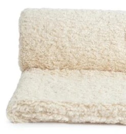 Habitat Shearling Throw - Oatmeal - 150x200cm 9 Habitat Shearling Throw - Oatmeal - 150x200cm -Home Furnishing Store 3069134 R Z002A