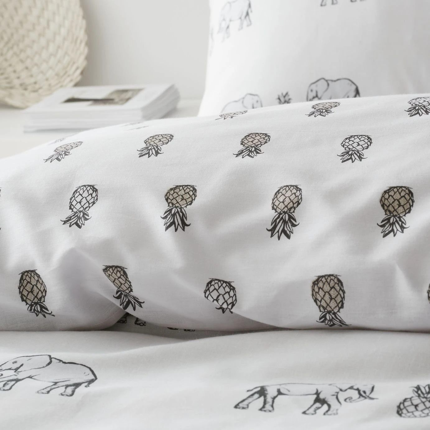 Pineapple Elephant Tembo Natural Bedding Set - King 5 Pineapple Elephant Tembo Natural Bedding Set - King - Image 5