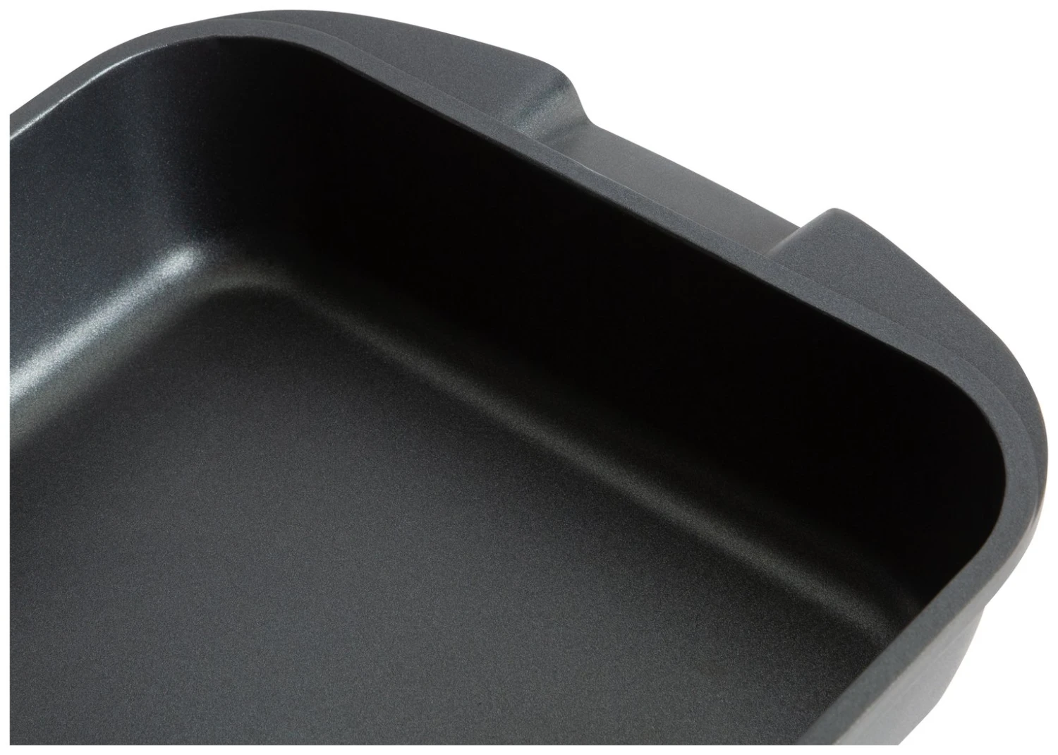 Habitat Non Stick Cast Aluminium Roasting Tin 3 Habitat Non Stick Cast Aluminium Roasting Tin - Image 3