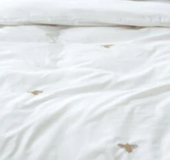 Habitat 180TC Embroidered Bee White Bedding Set - Single -Home Furnishing Store 3347540 R Z006A