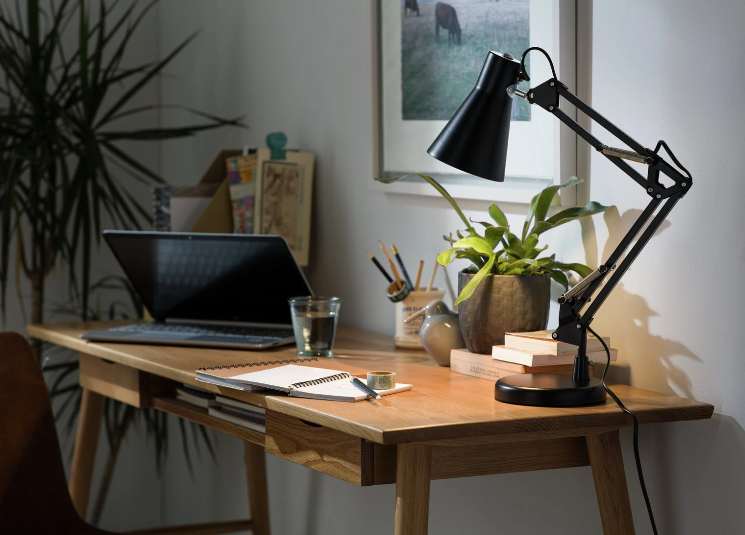 Habitat Swing Arm Desk Lamp - Matt Black 9 Habitat Swing Arm Desk Lamp - Matt Black - Image 9