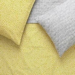 Habitat Betsy Yellow & White Reversible Bedding Set - Single -Home Furnishing Store 9378623 R Z003A