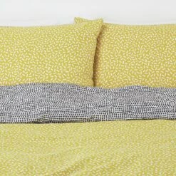Habitat Betsy Yellow & White Reversible Bedding Set - Single -Home Furnishing Store 9378623 R Z005A