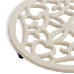 Habitat Cast Iron Trivet - Cream 7 Habitat Cast Iron Trivet - Cream -Home Furnishing Store 9492176 R Z003A
