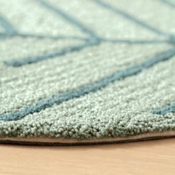 Habitat Kids Leaf Shaped Rug - Green - 80x110cm -Home Furnishing Store 9517367 R Z002C