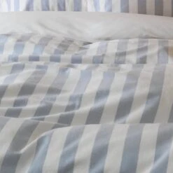 Habitat Stripe Sky Blue & White Bedding Set - Double -Home Furnishing Store 9520385 R Z003C
