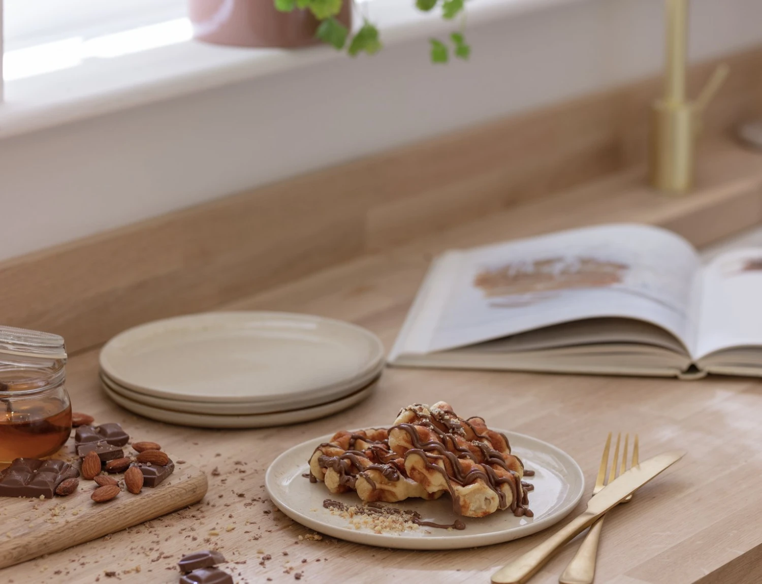 Habitat Evora 4 Piece Stoneware Dinner Plate - Natural 2 Habitat Evora 4 Piece Stoneware Dinner Plate - Natural - Image 2