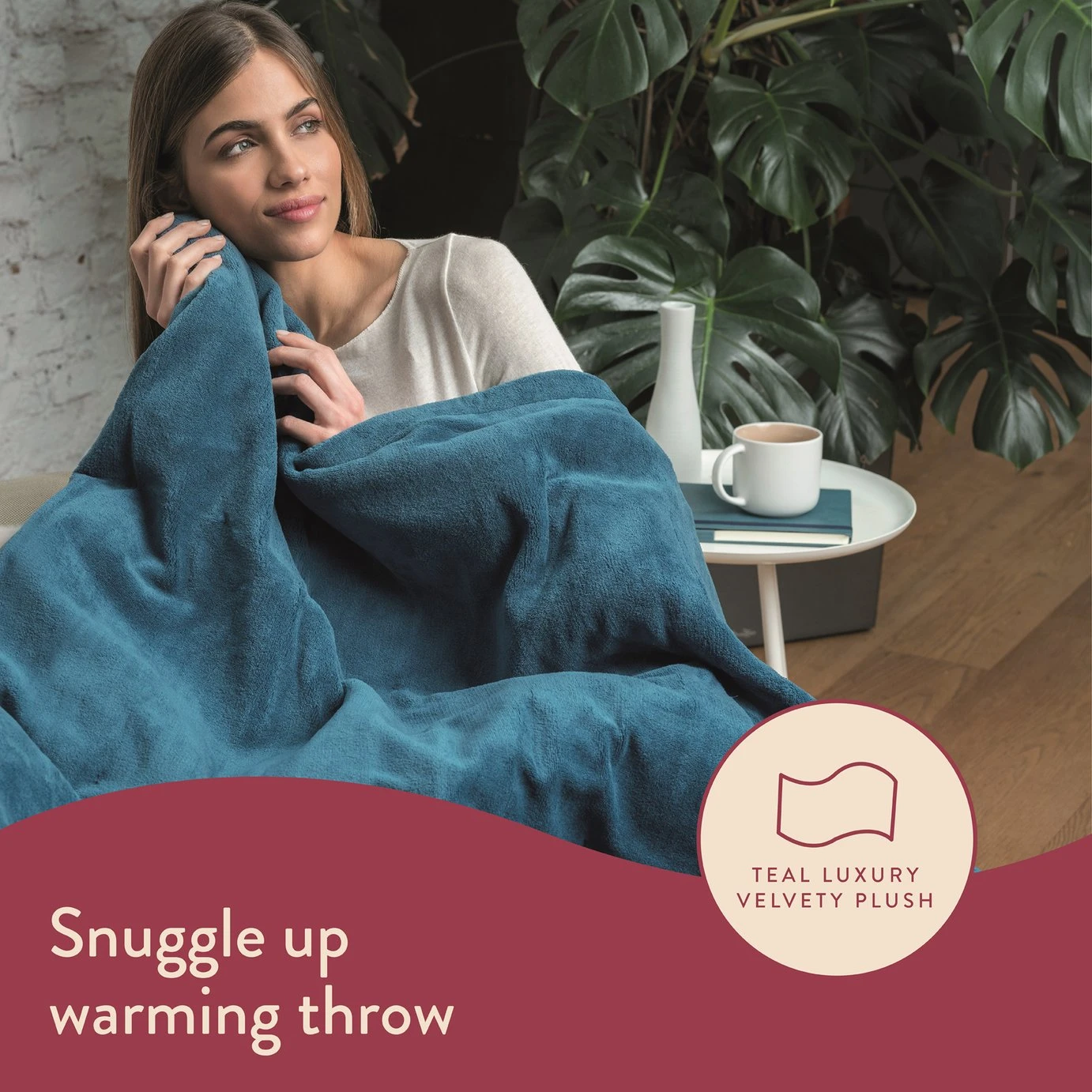 Dreamland Snuggle Up Teal Heated Throw - Large 2 Dreamland Snuggle Up Teal Heated Throw - Large - Image 2