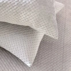 Habitat Pinsonic Velvet Plain Grey Bedding Set - Double 9 Habitat Pinsonic Velvet Plain Grey Bedding Set - Double -Home Furnishing Store 9649338 R Z003A